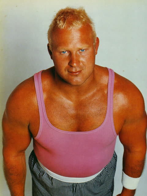 The Beach-Pen Bodybuilder